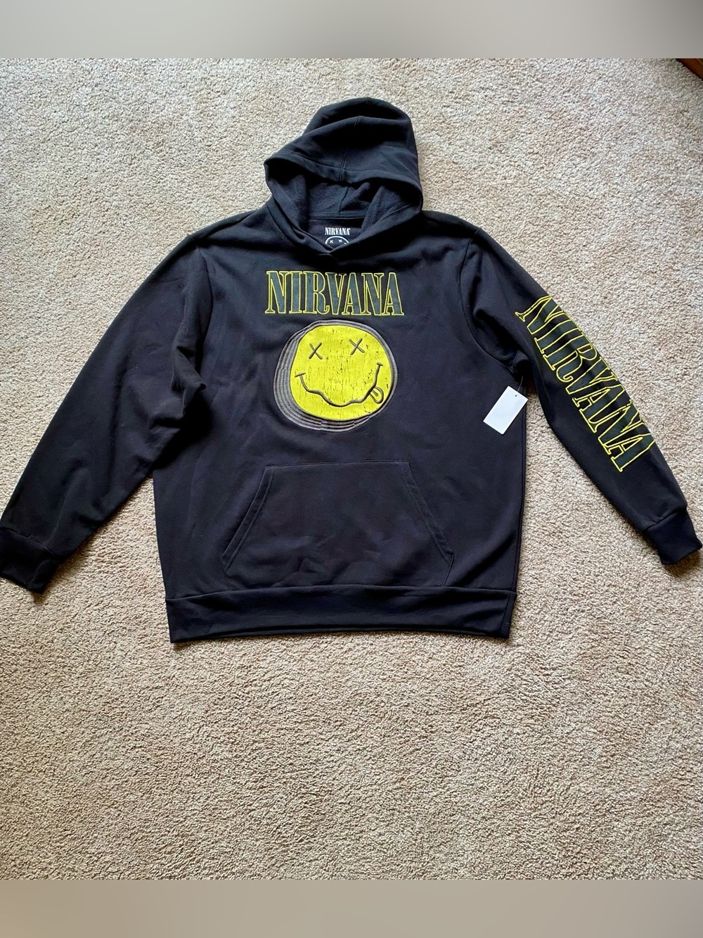 🆕 Nirvana Classic Smiley Face Pullover
Hoodie Men's Unisex